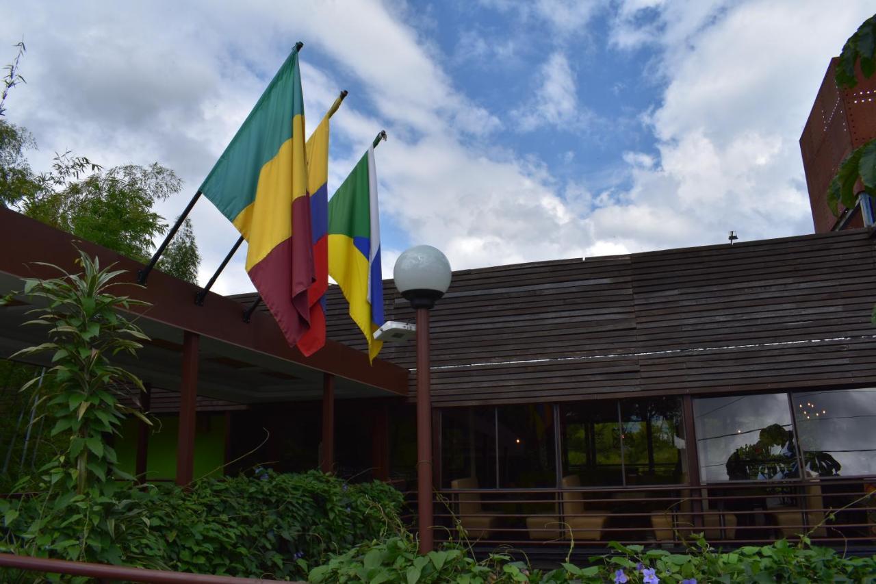 Hotel Bambu Inn サレント エクステリア 写真