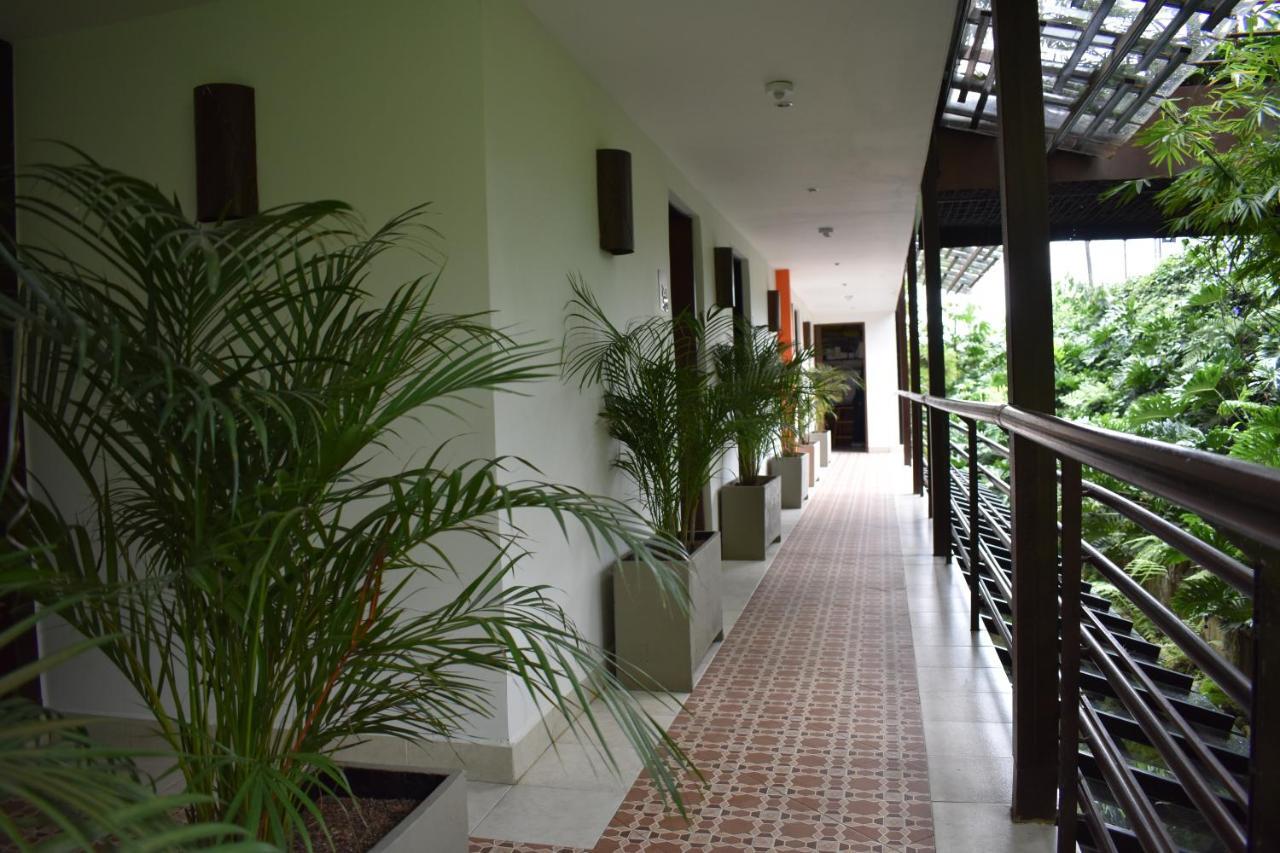 Hotel Bambu Inn サレント エクステリア 写真