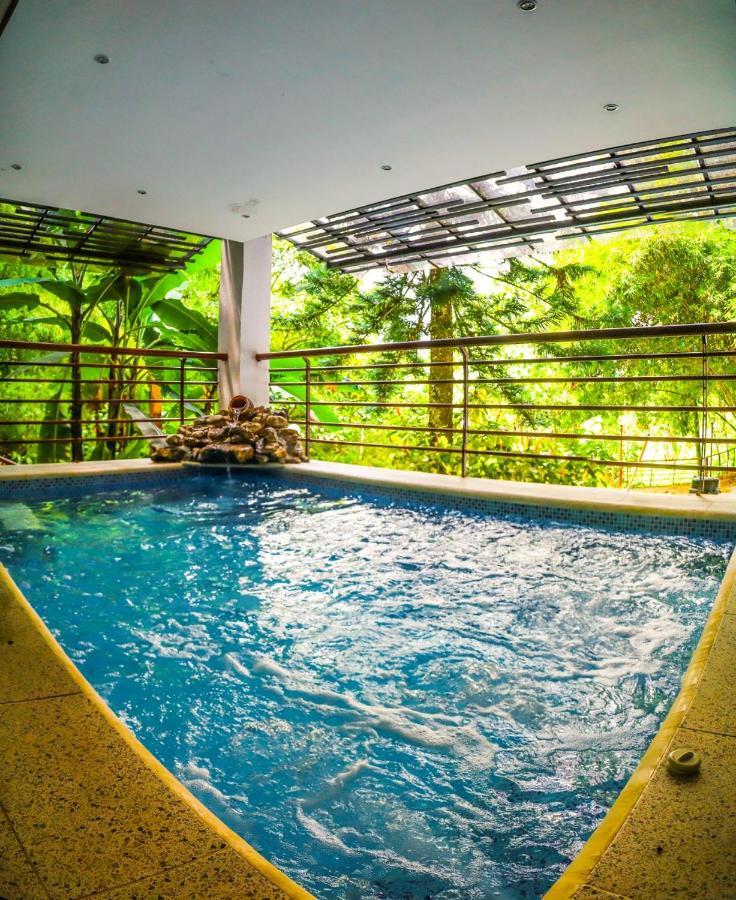 Hotel Bambu Inn サレント エクステリア 写真